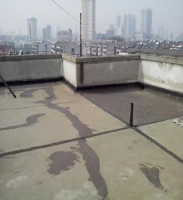 林芝漏水维修 楼顶漏水是什么原因，楼顶漏水维修方法是什么?
